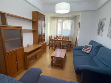 Flat with balcony to rent in Centro