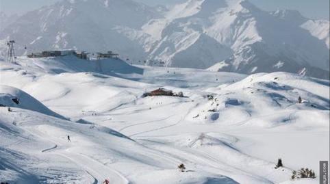Foto 5 de Edifici en venda a Alp poble, Girona