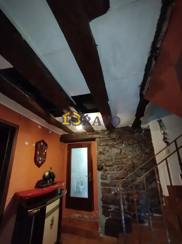 Casa adosada en venta en Junta de Traslaloma con Calefacción, Jardín privado y Amueblado