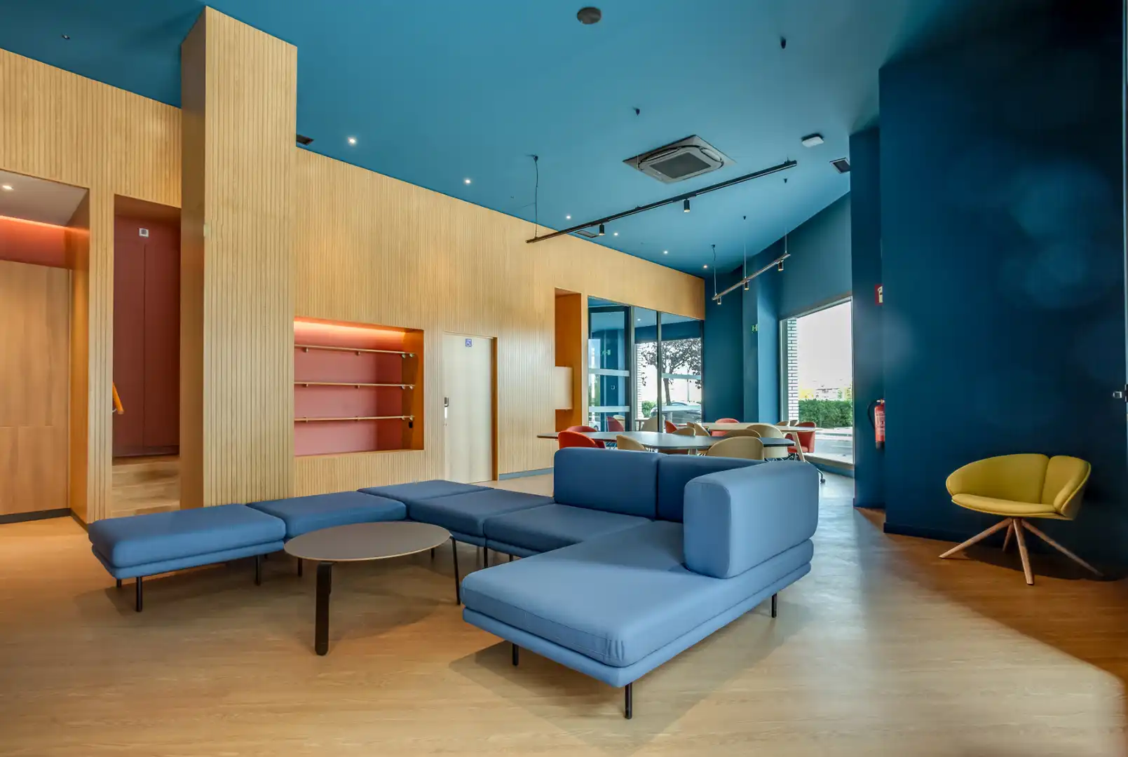 Sala de estar de Piso en venta en Madrid con Piscina comunitaria