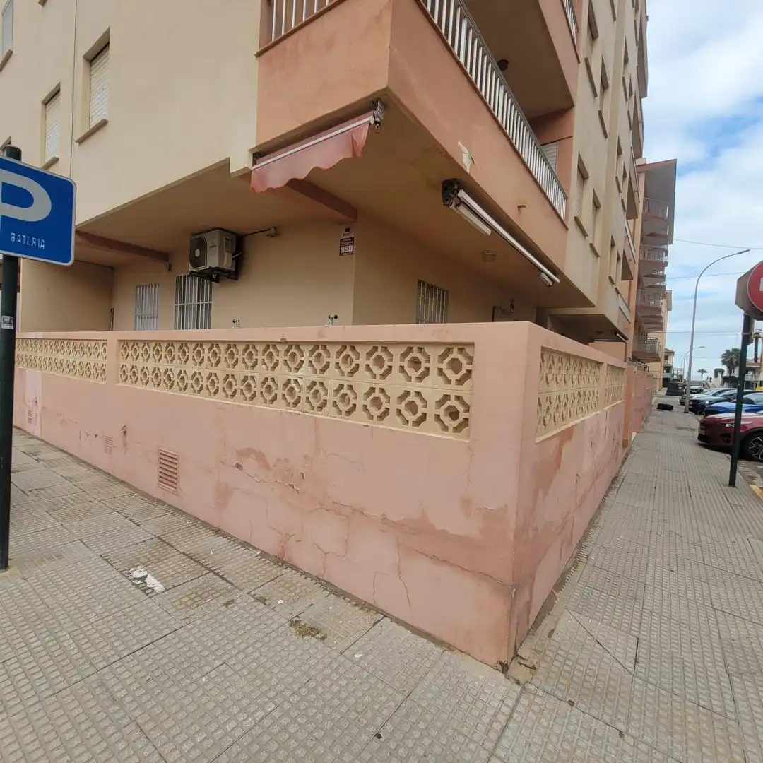 Vista exterior de Planta baja en venta en Miramar con Aire acondicionado y Terraza