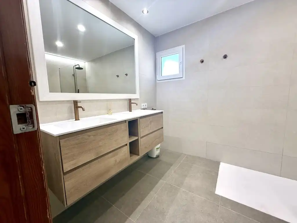 Apartament de lloguer a Avenida Ferrandis Salvador, Heliópolis