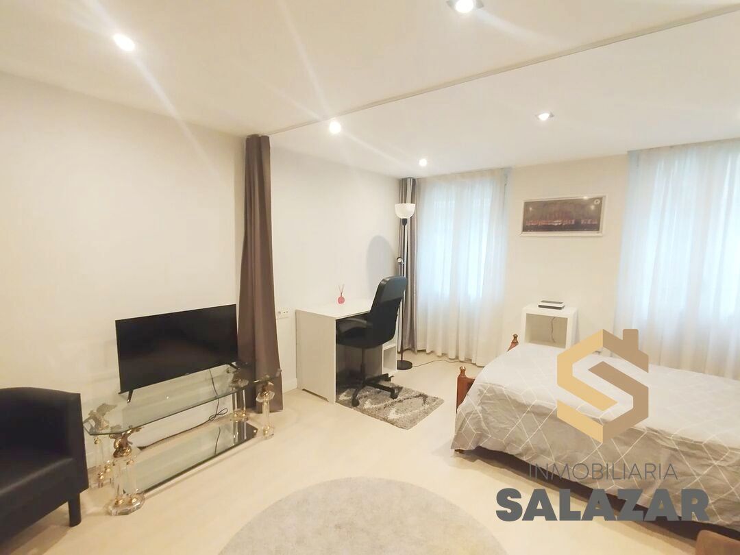 Bedroom of Flat for sale in Bilbao   with Furnished