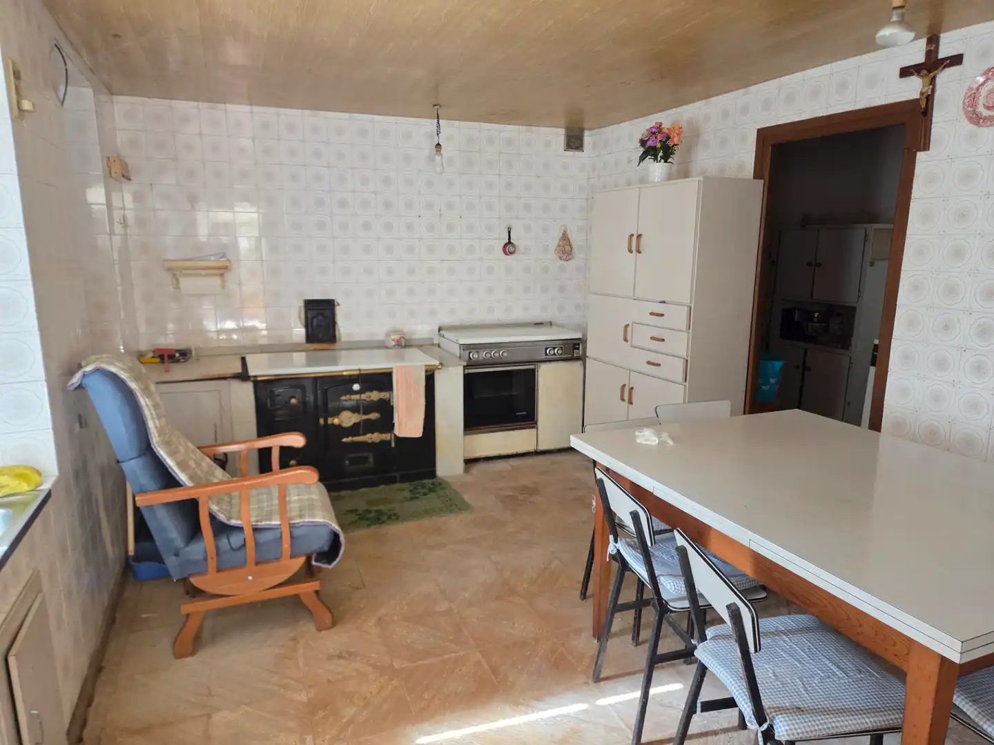 Cuina de Casa o xalet en venda en Barreiros amb Jardí privat, Traster i Moblat