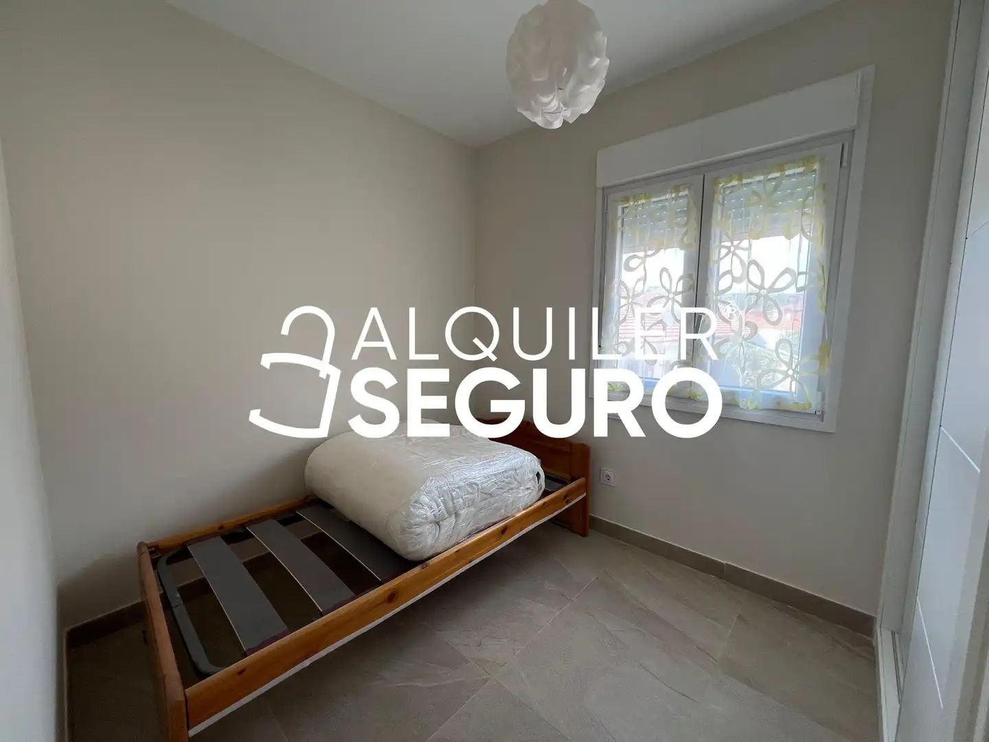 Schlafzimmer von Wohnung zur Miete in Colmenar Viejo mit Klimaanlage und Heizung