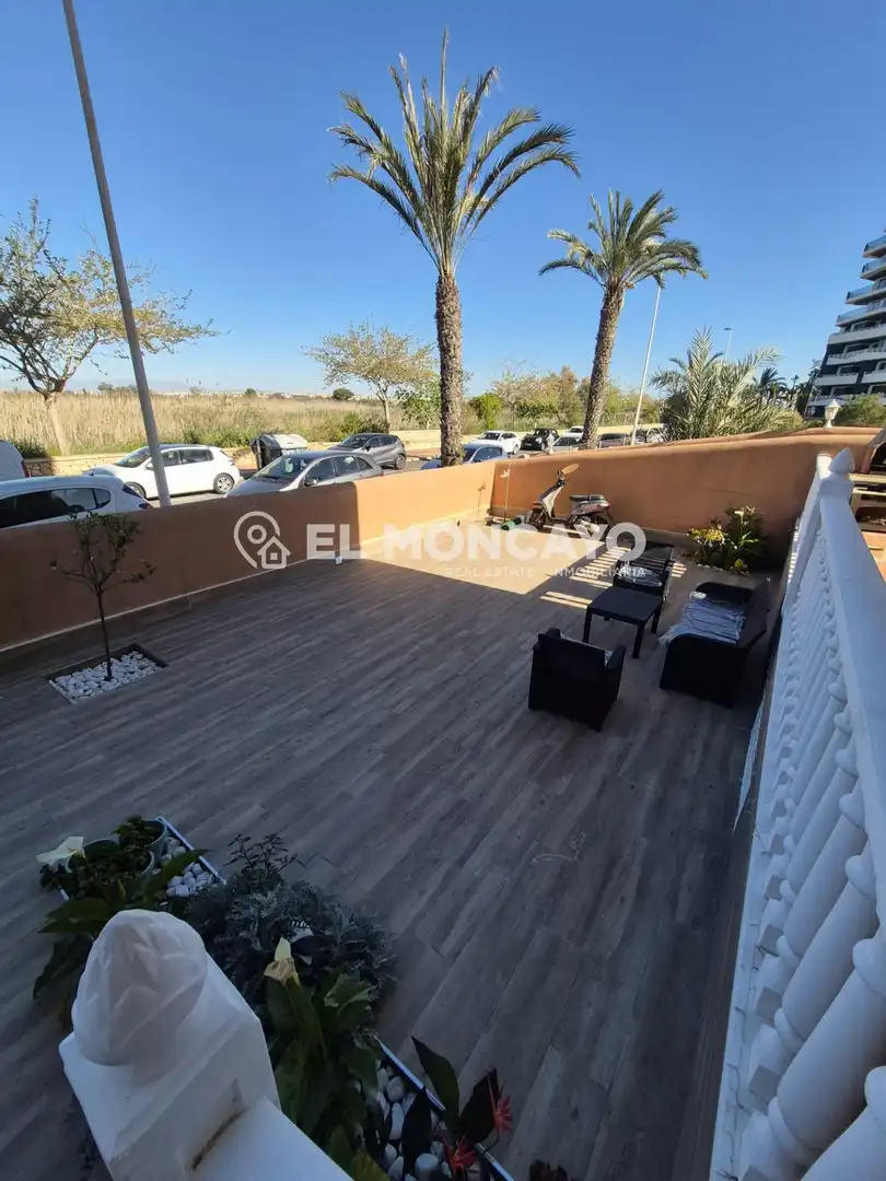 Terrace of Ground floor for sale in Guardamar del Segura  with Private garden, Terrace and Furnished