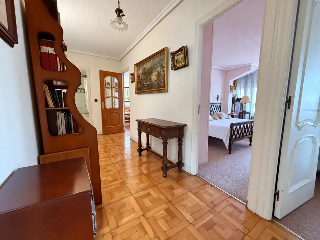 Flat with lift for sale in Avenida de los Castros, imagen 28