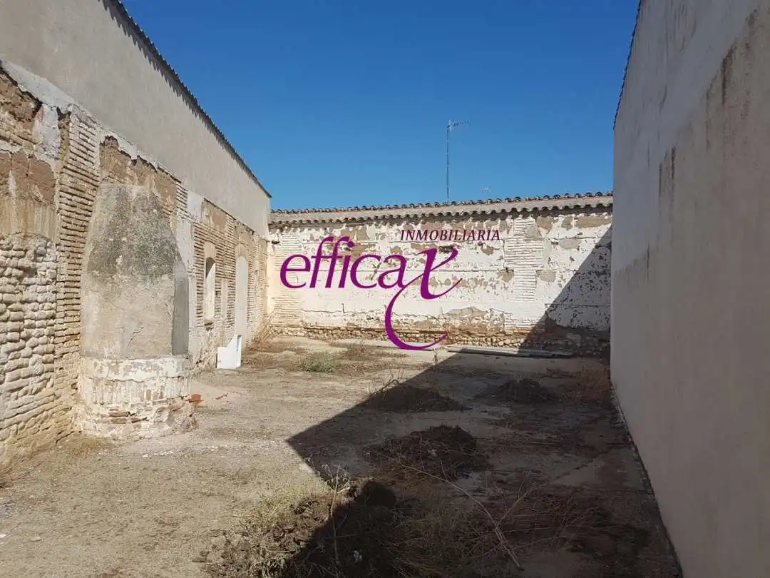 Industrial buildings for sale in El Carpio de Tajo