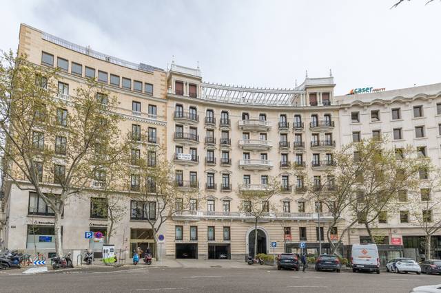 Oficina en Alquiler en Plaza de la Lealtad, 2 en Jerónimos
