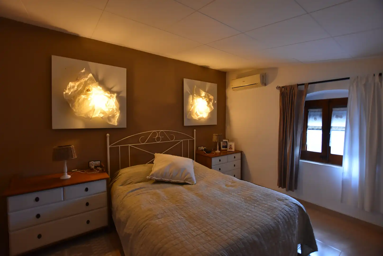 Habitación de Finca rústica en venta en Girona con Calefacción, Jardín privado y Amueblado