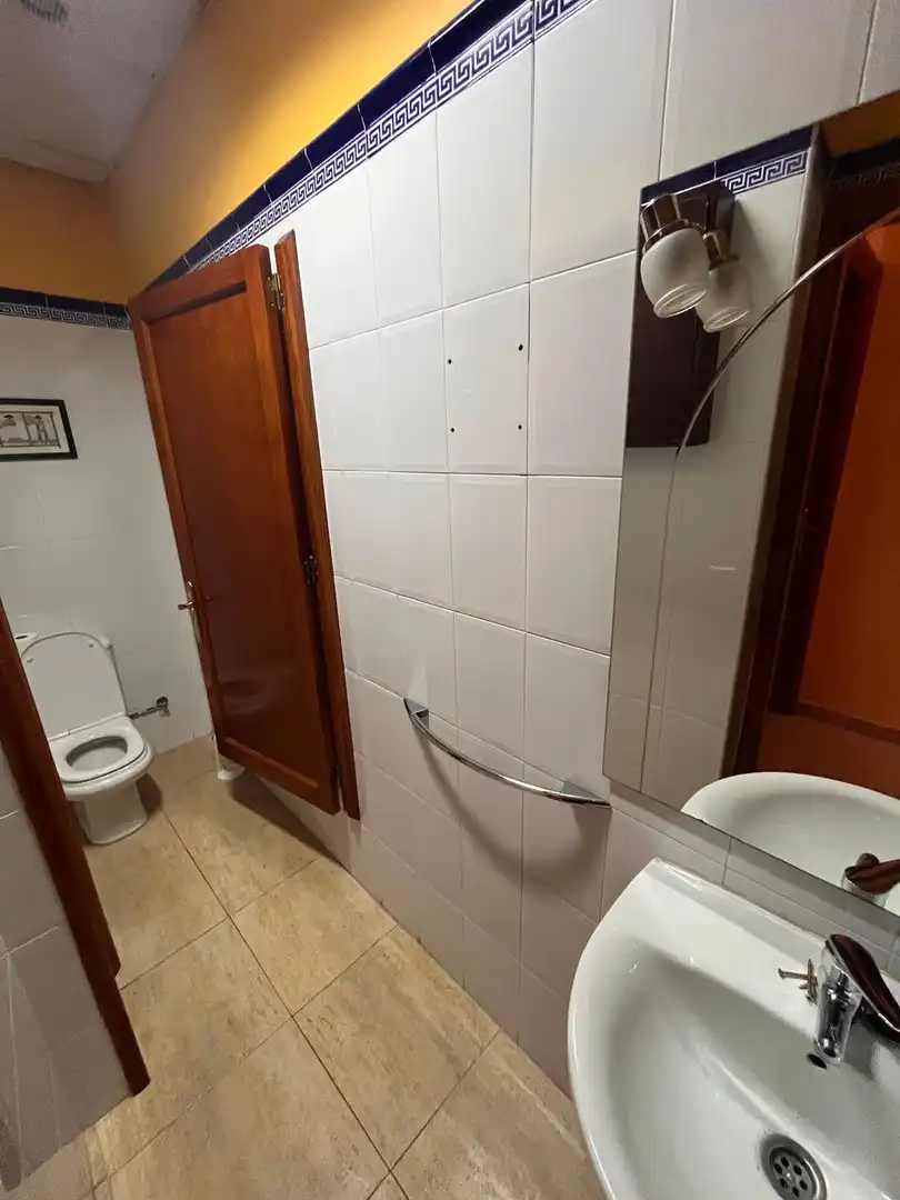 Badezimmer von Fabrikhallen zur Miete in Las Palmas de Gran Canaria