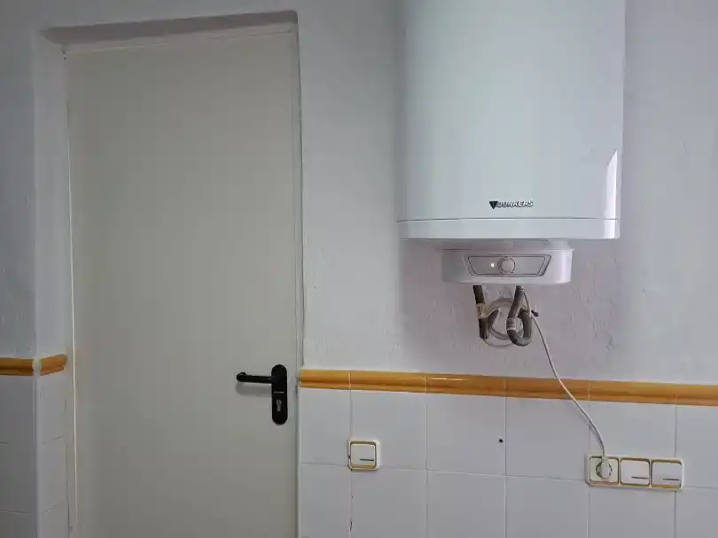 Bany de Pis en venda en Bornos amb Aire condicionat, Jardí privat i Moblat