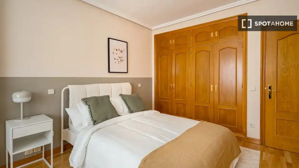 Habitació a Conde Orgaz - Piovera