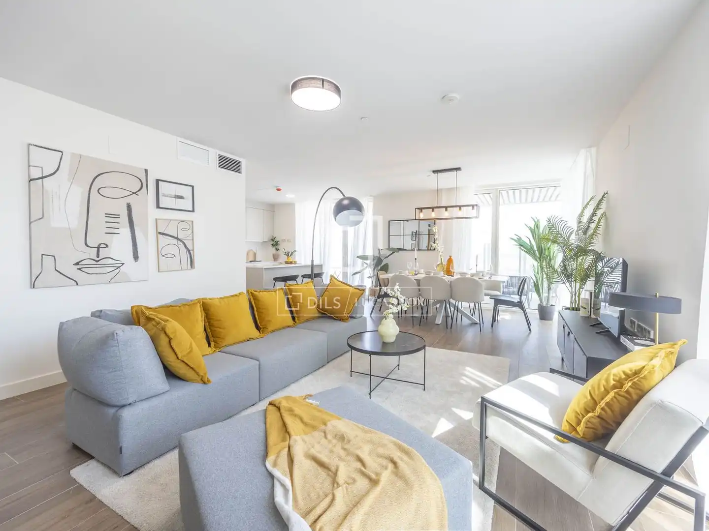Living room of Attic for sale in Valencia  with Air Conditioner, Heating and Terrace
