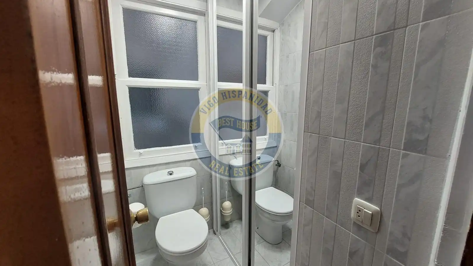 Bathroom of Flat for sale in Vigo   with Storage room and Balcony