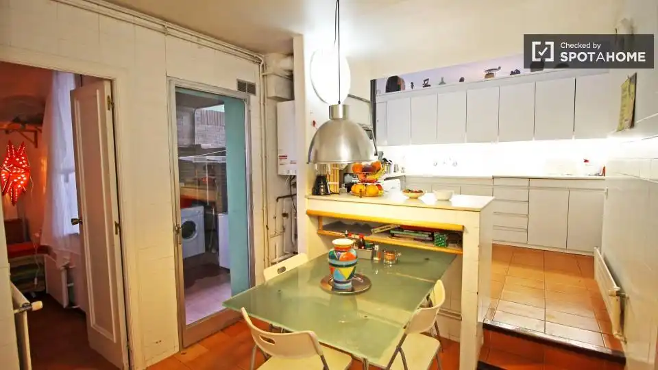 Room in Sant Gervasi i la Bonanova