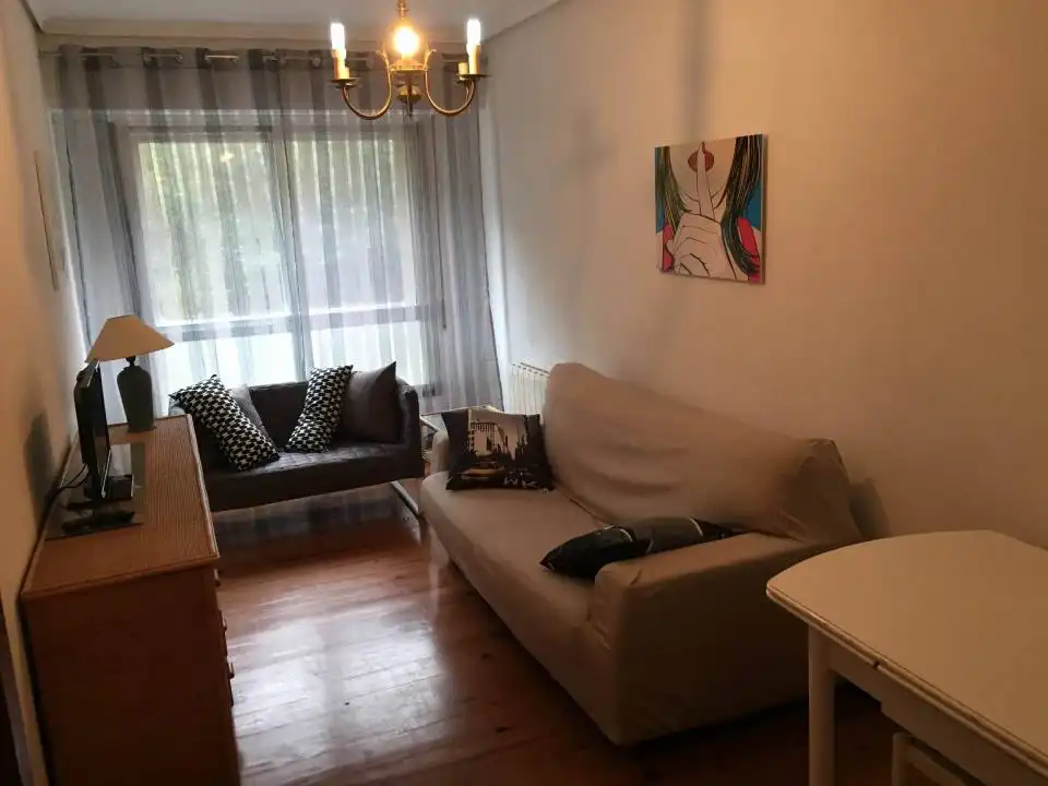 Flat for rent in Zarautz Kalea, Ibaeta