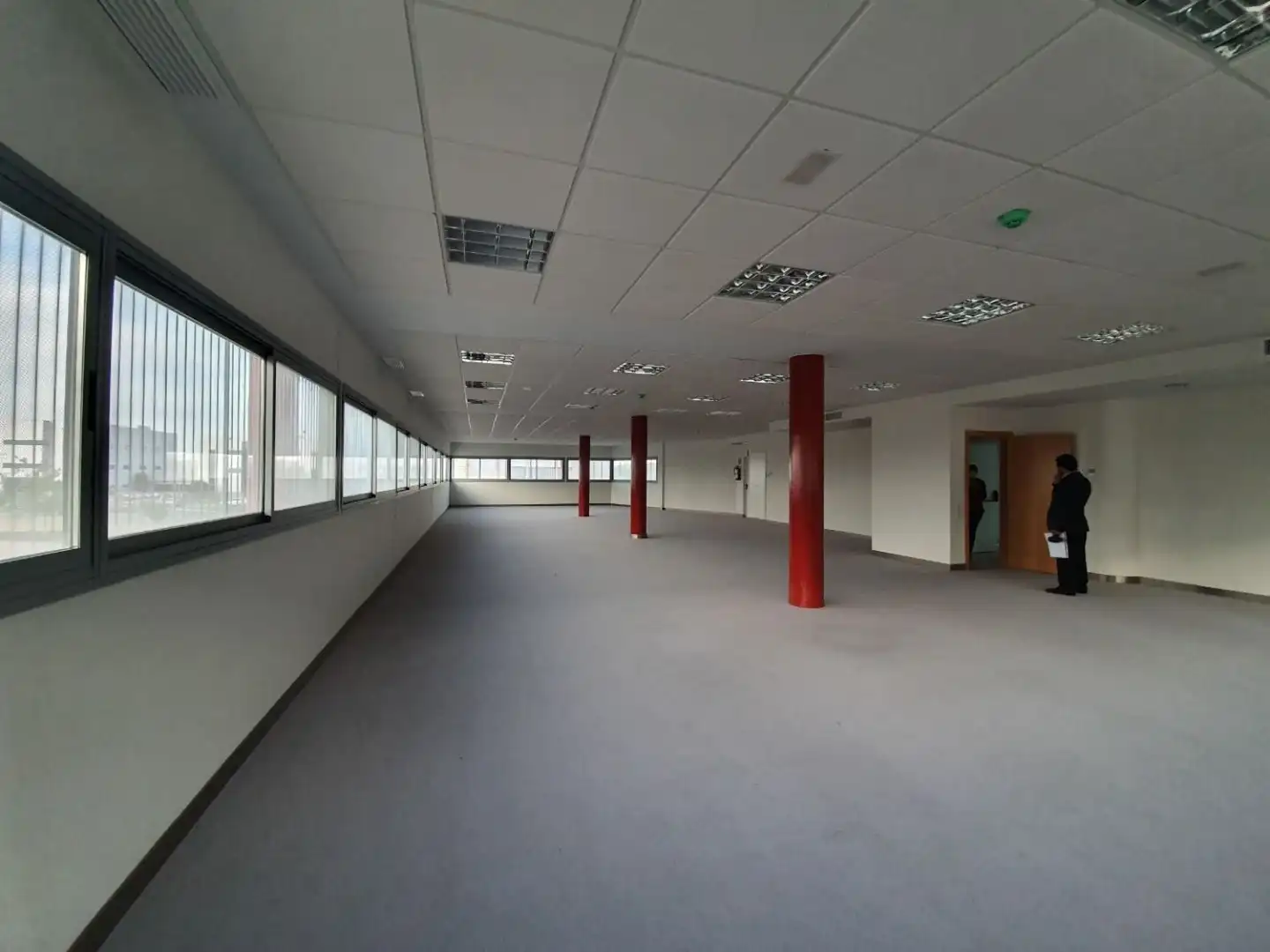 Oficina de lloguer a Calle Hispano Aviación, imagen 8