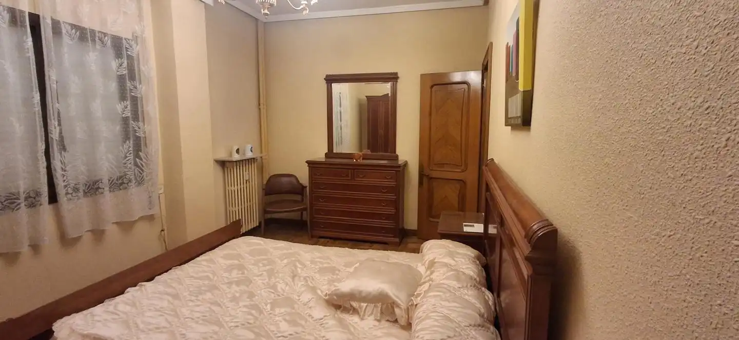 Bedroom of Flat for sale in Tudela  with Air Conditioner, Heating and Parquet flooring