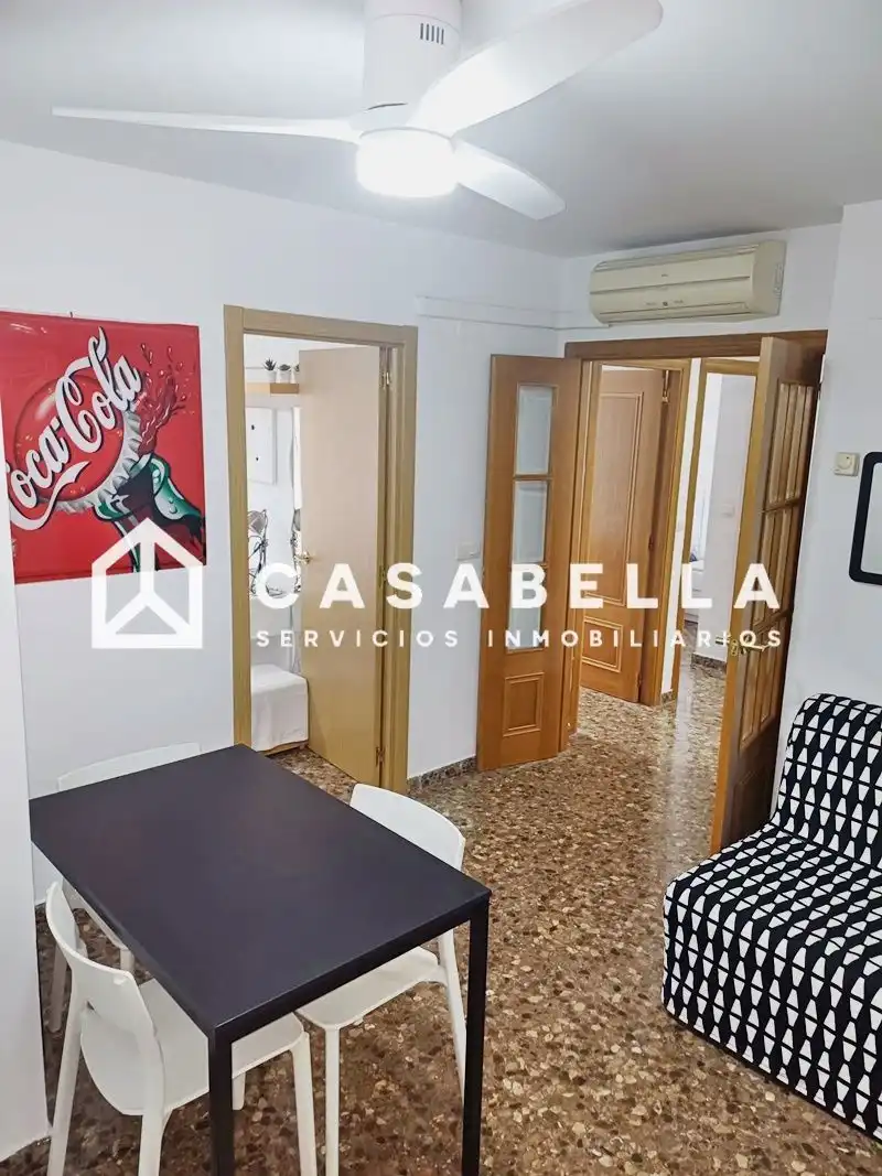 Wohnung zur Miete in Valencia mit Klimaanlage, Heizung und Terrasse