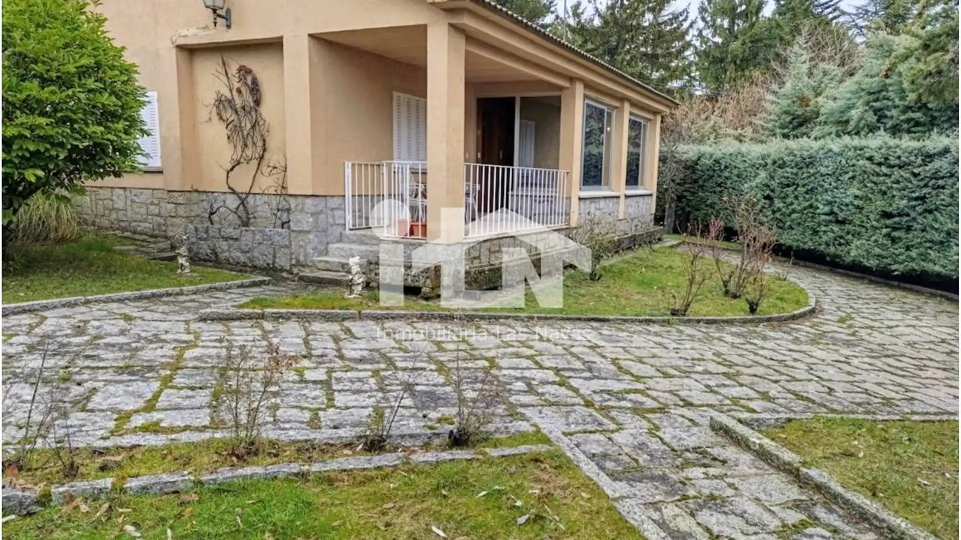 Vista exterior de Casa o chalet en venta en Peguerinos con Calefacción, Jardín privado y Terraza