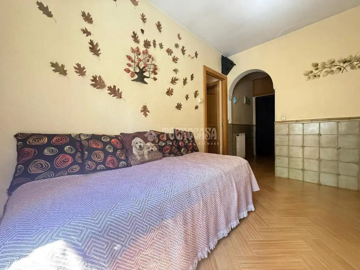 Bedroom of Houses for sale in Madrid  with Heating and Terrace