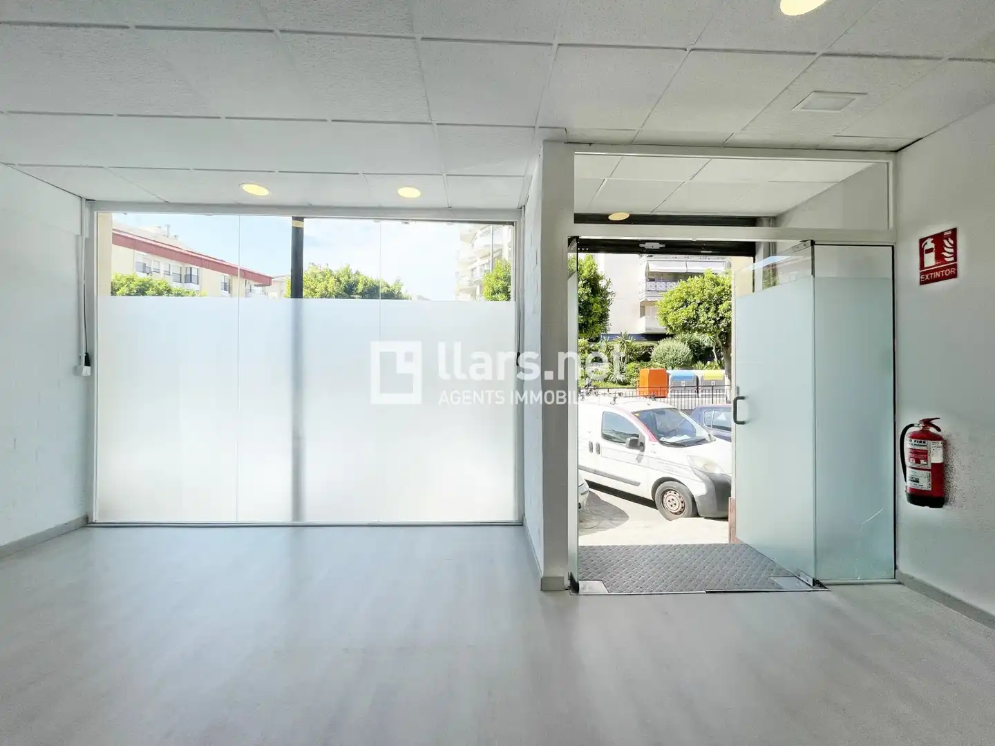 Local de alquiler en Sitges con Aire acondicionado