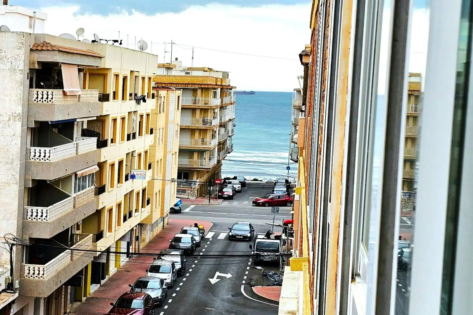 Vista exterior de Àtic en venda en Torrevieja amb Aire condicionat, Calefacció i Moblat