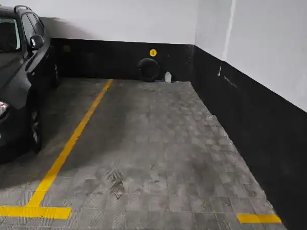Garage for rent in Calle de Francisco Navacerrada, 55, Guindalera