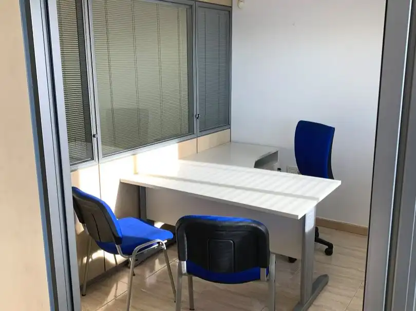 Oficina en venta en Torremolinos, Málaga