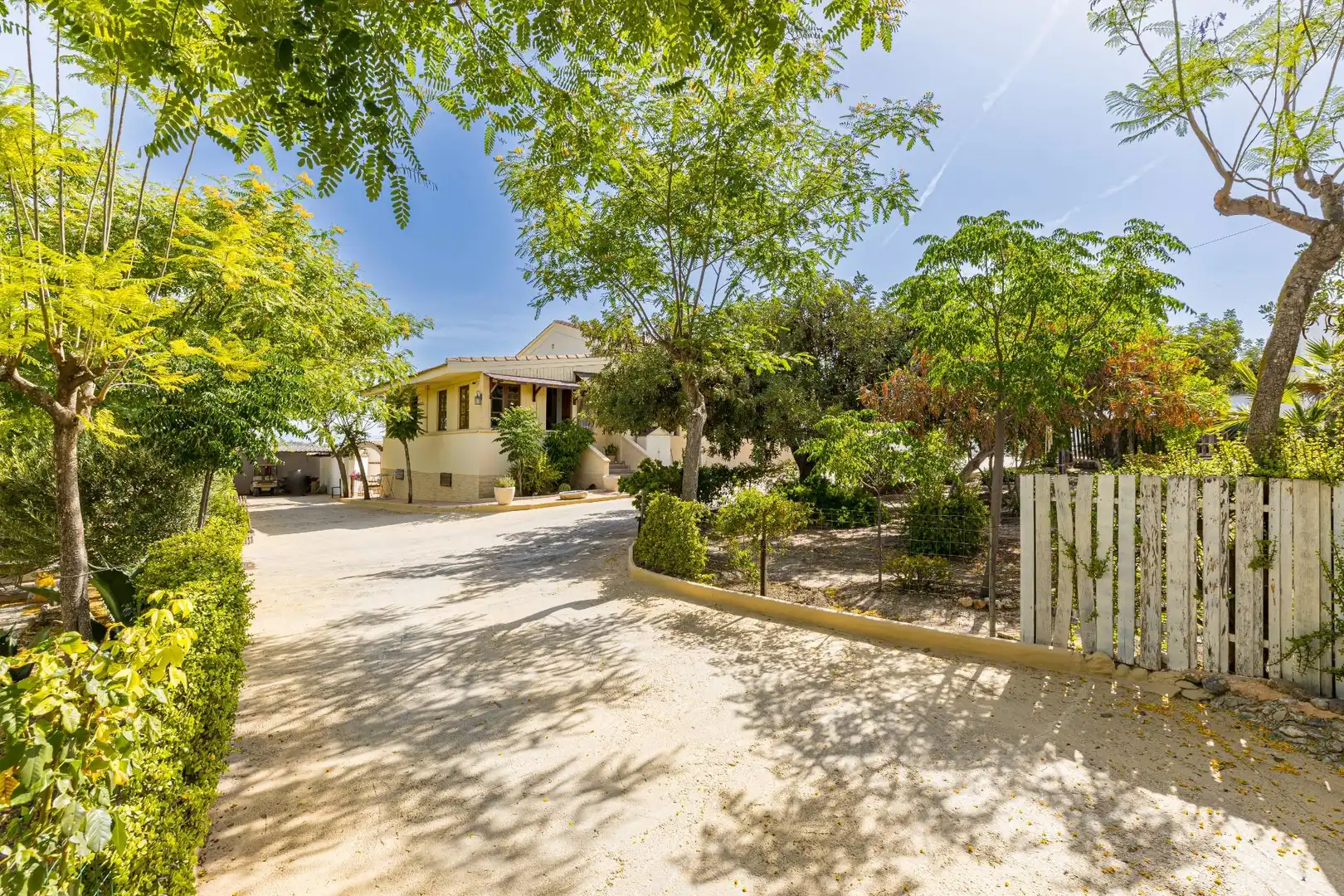 Vista exterior de Casa o xalet en venda en Molina de Segura amb Aire condicionat, Jardí privat i Terrassa