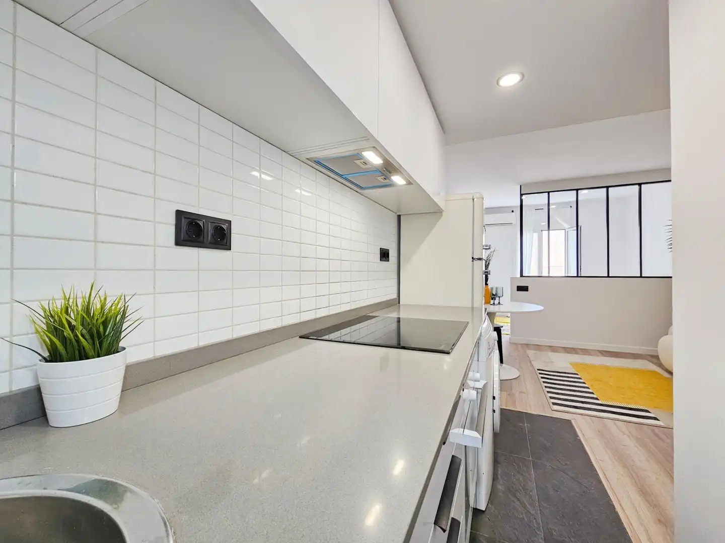 Küche von Wohnung zum Verkauf in Barcelona mit Heizung und Terrasse