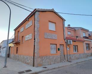 Exterior view of Single-family semi-detached for sale in Calera y Chozas  with Air Conditioner, Terrace and Balcony