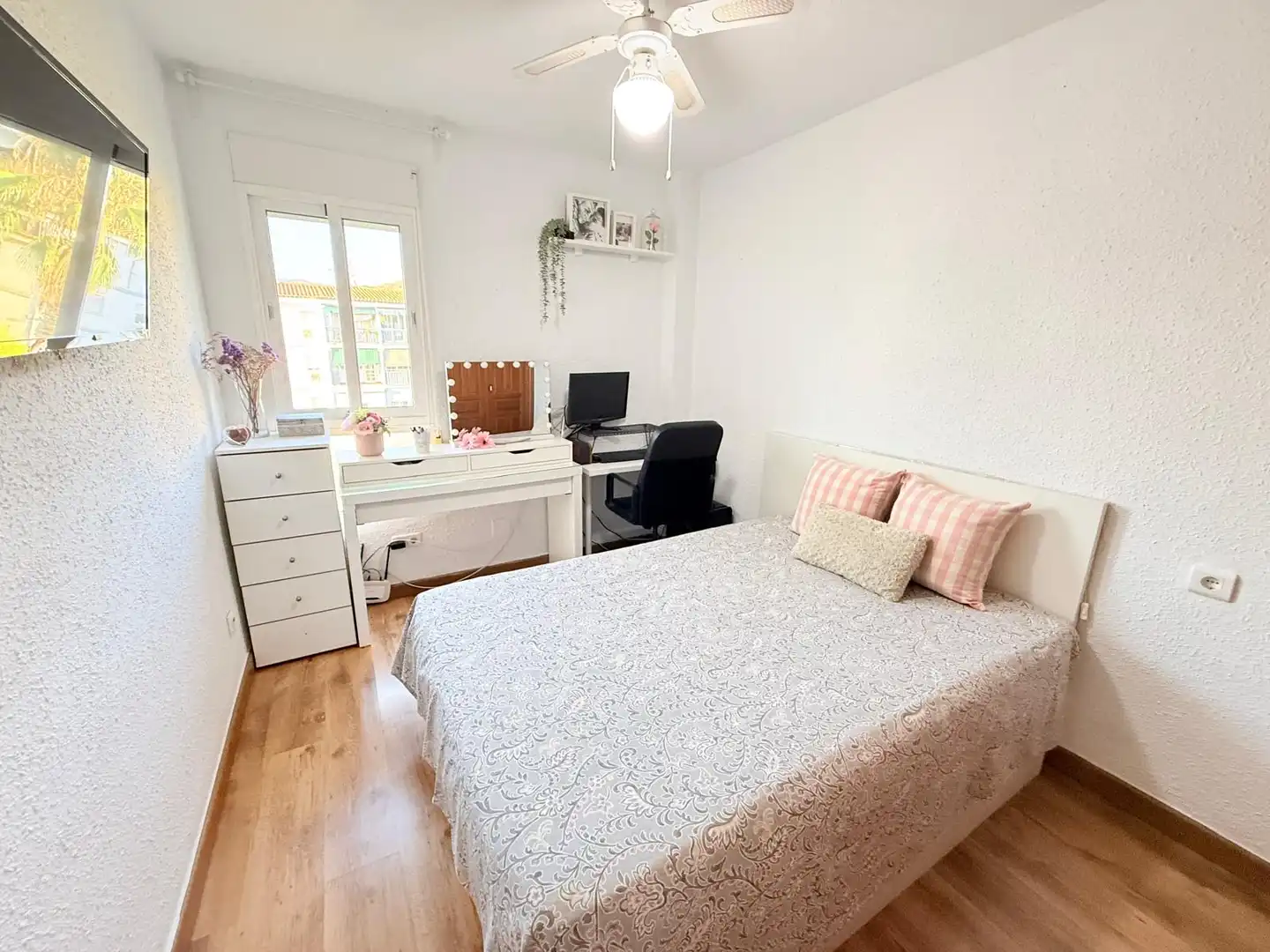 Flat with pool for sale in Ciudad Jardín, imagen 30