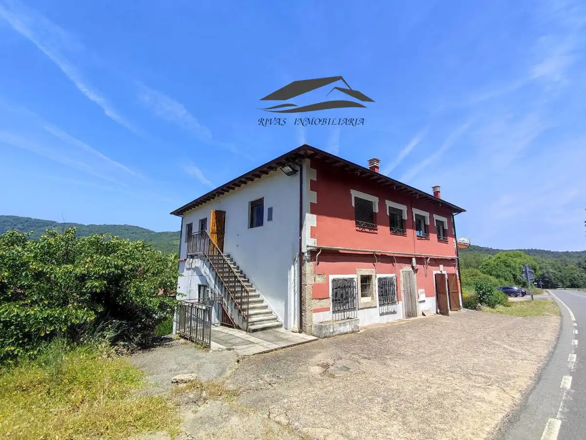Exterior view of Commercial properties for sale in Miranda del Castañar  with Furnished