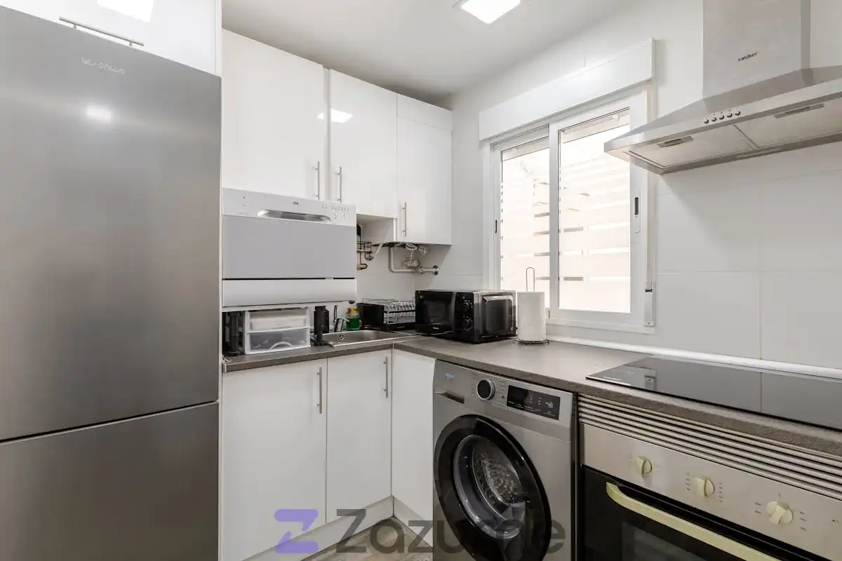 Küche von Wohnung zur Miete in Madrid mit Klimaanlage, Heizung und Parkett