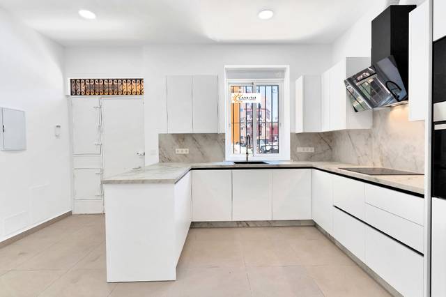 Casa-chalet en Venta en Calle Tirso de Molina en El Molinillo - Capuchinos