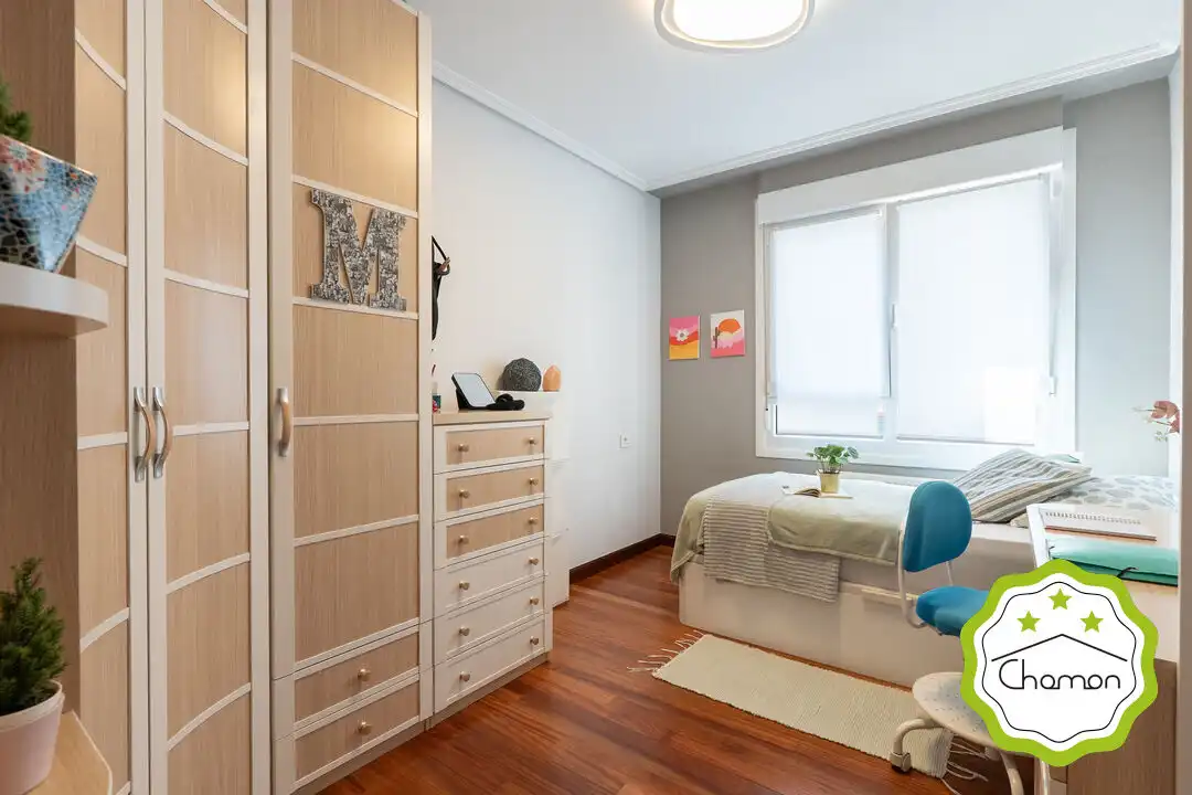 Schlafzimmer von Wohnung zum Verkauf in Bilbao  mit Heizung, Privatgarten und Abstellraum