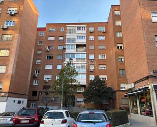 Exterior view of Flat for sale in  Madrid Capital  with Heating, Terrace and Storage room