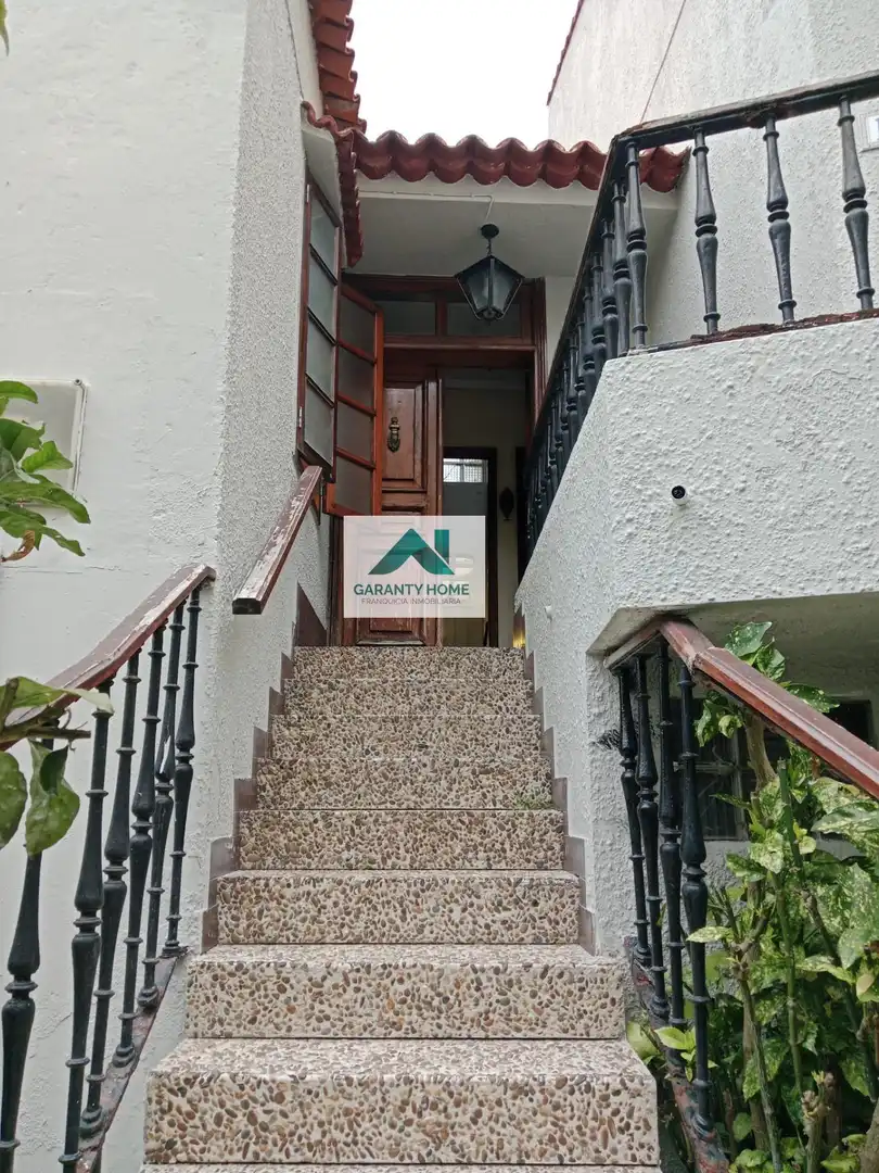 Houses for sale in A Illa de Arousa   with Air Conditioner, Private garden and Storage room