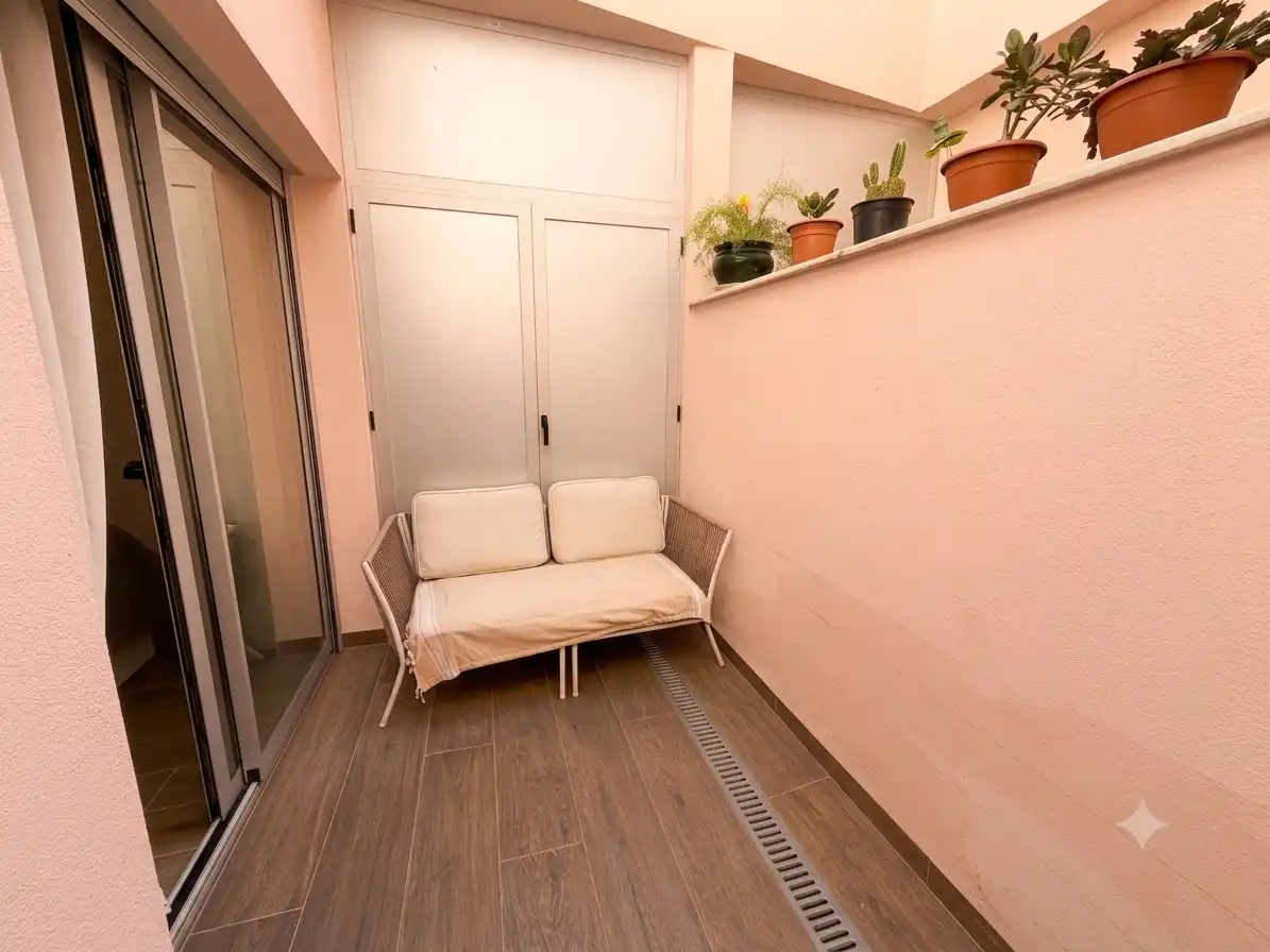 Terraza de Apartamento de alquiler en Badalona con Calefacción, Amueblado y Horno
