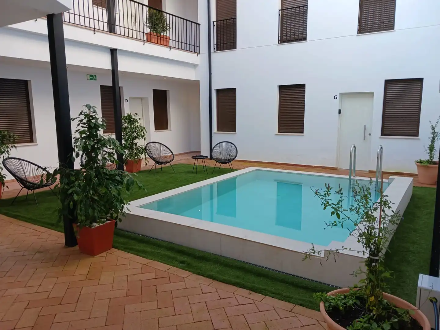 Piscina de Apartament en venda en Córdoba amb Aire condicionat, Jardí privat i Moblat