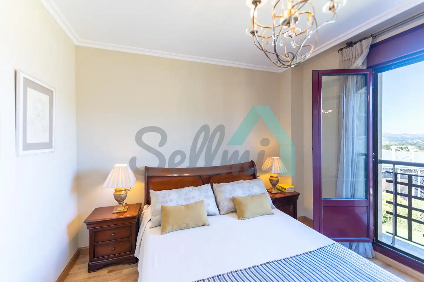 Habitación de Piso en venta en Oviedo  con Calefacción, Parquet y Trastero