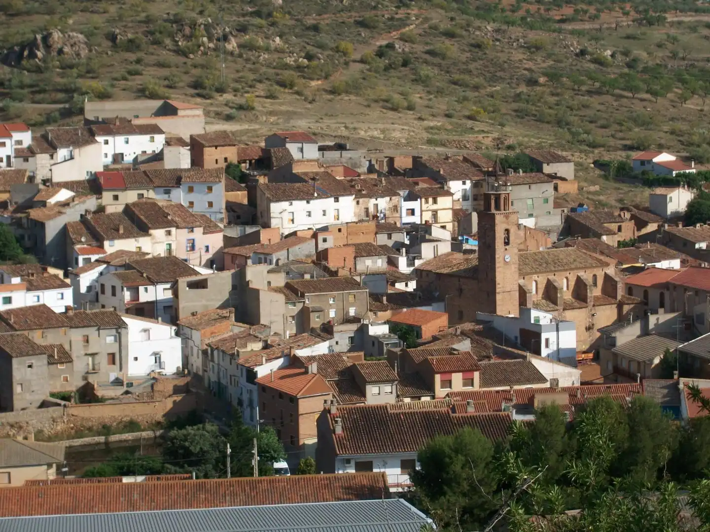 Vista exterior de Casa adosada de lloguer en Alpartir amb Calefacció, Forn i Rentadora
