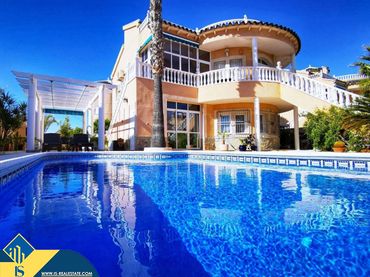 Casa con piscina in vendita a Orihuela Costa