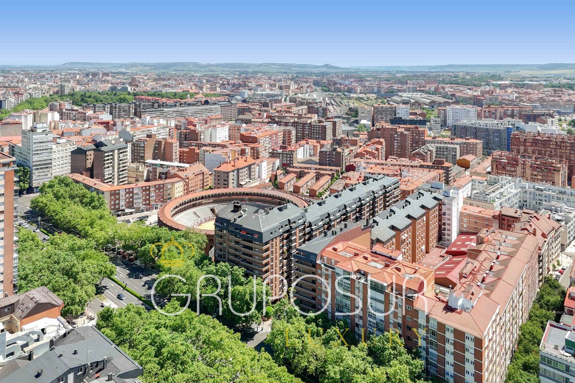Exterior view of Flat for sale in Valladolid Capital  with Heating, Parquet flooring and Terrace