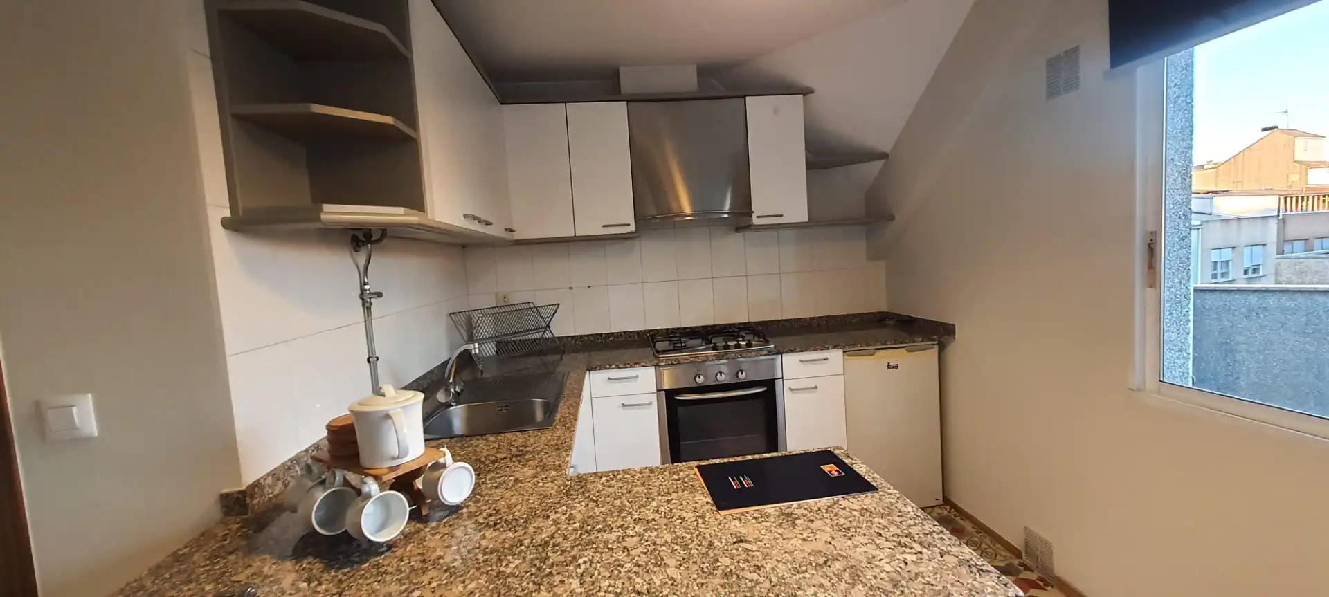 Cuina de Apartament de lloguer en Carballo, A Coruña