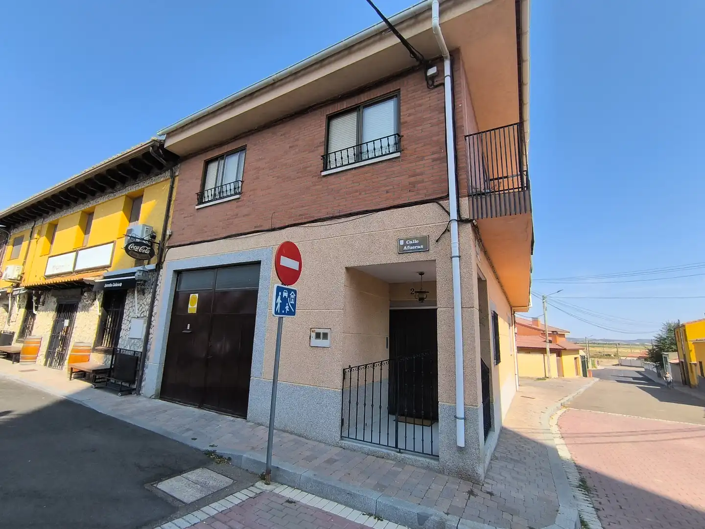 Vista exterior de Casa o chalet en venta en Valoria la Buena con Aire acondicionado, Calefacción y Terraza