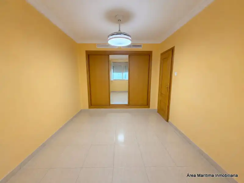 Habitación de Piso de alquiler en Valencia con Aire acondicionado, Calefacción y Horno