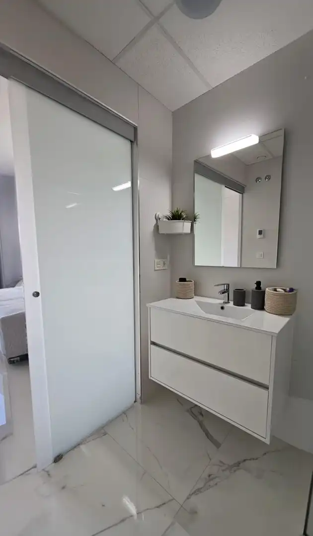 Bathroom of Apartments for sale in Orihuela  with Air Conditioner, Private garden and Furnished